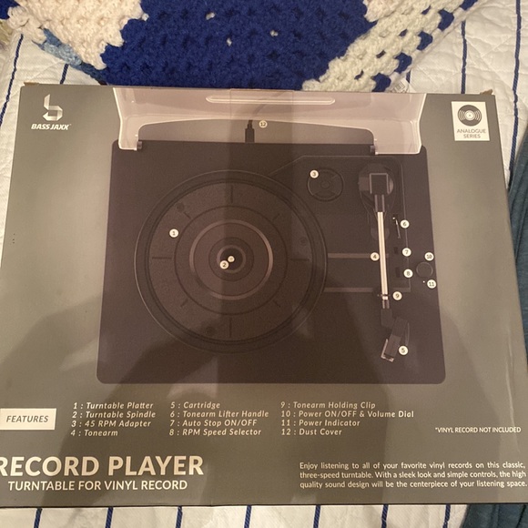 Record player - Picture 2 of 2